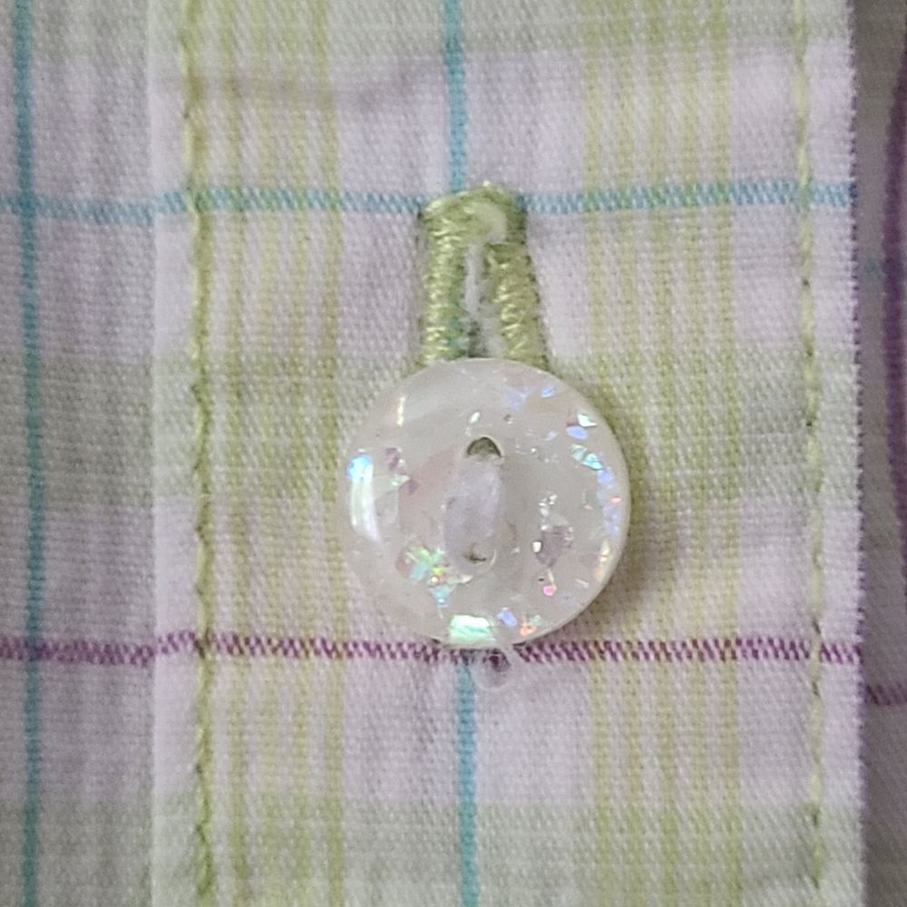 AURA Wrangler Plaid Button Down Top Large - Picture 4 of 8